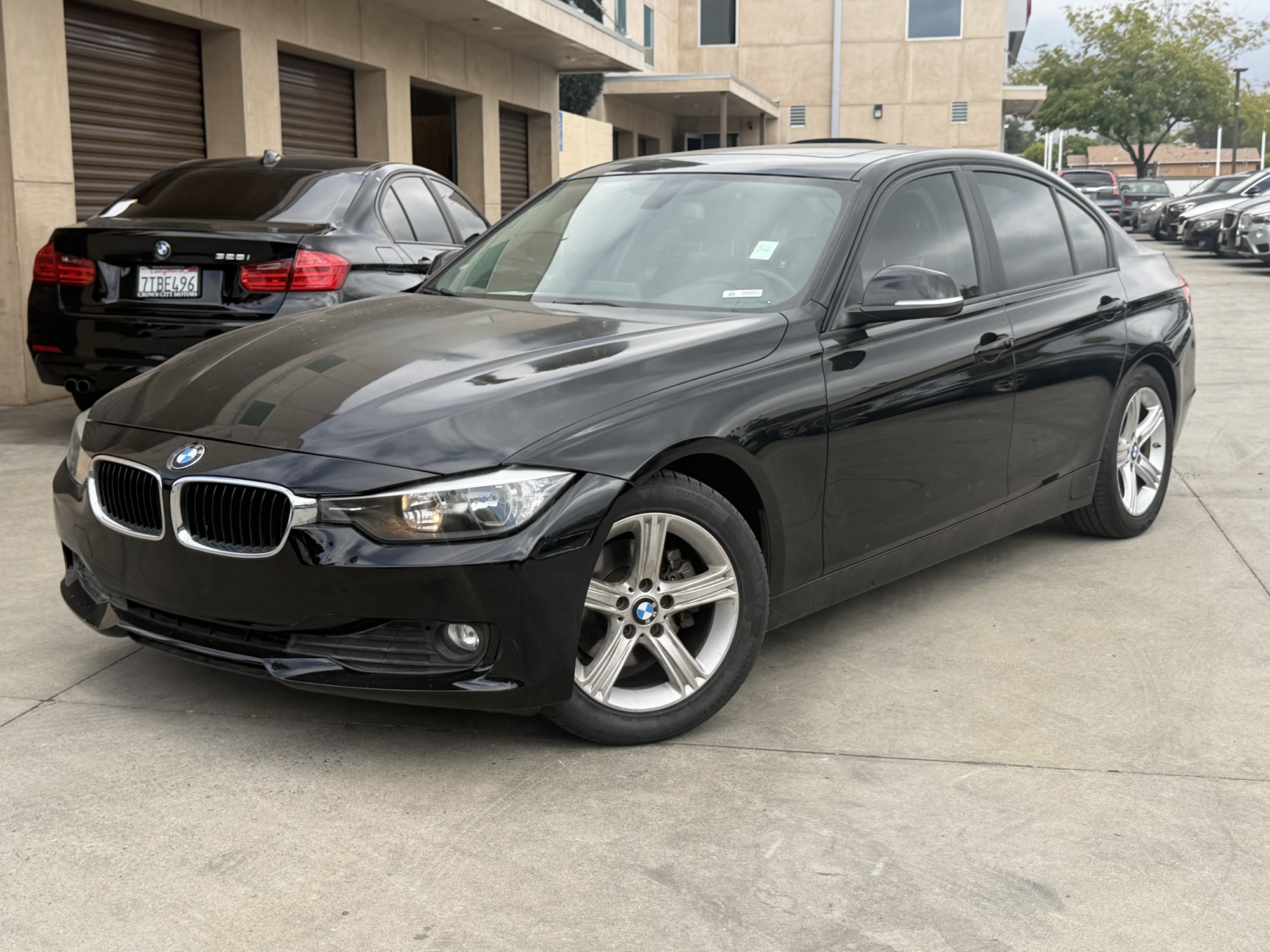 photo of 2015 BMW 3-Series 320i Sedan