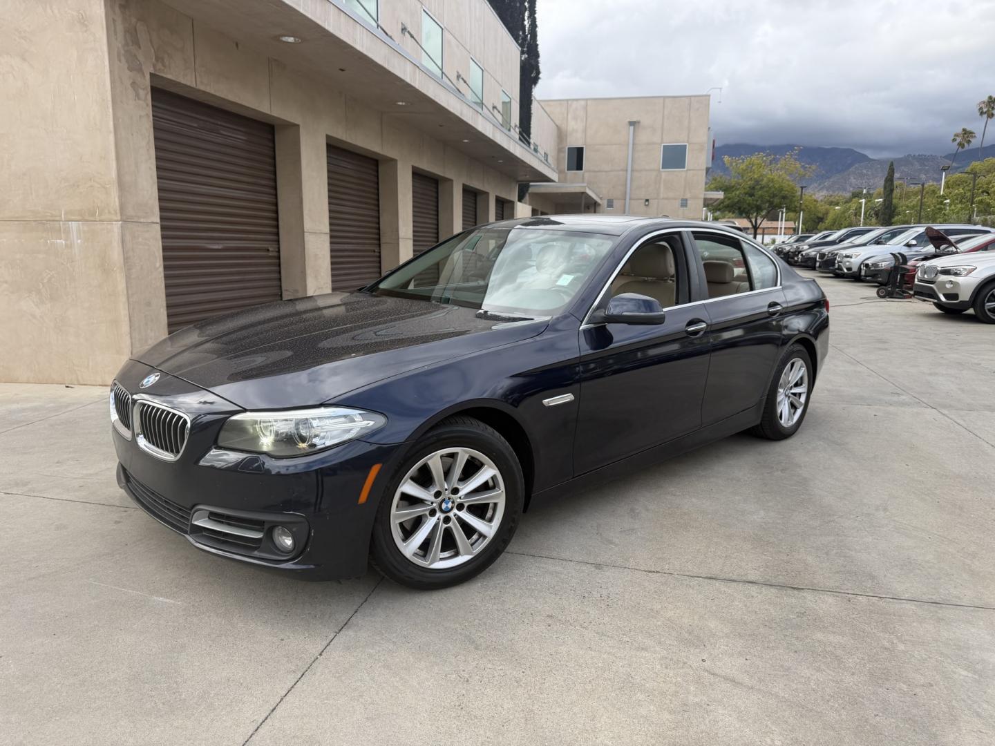 2015 BMW 5 Series 528i Sedan's photo