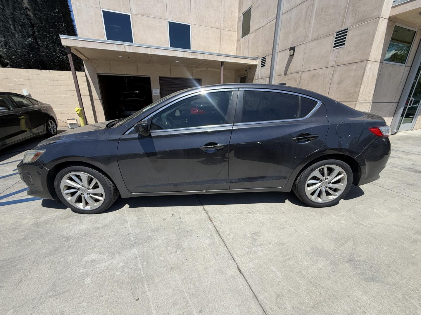 2016 Gray metallic /Black Acura ILX 8-Spd AT (19UDE2F37GA) with an 2.0L L4 16V DOHC engine, 8-Speed Automatic transmission, located at 30 S. Berkeley Avenue, Pasadena, CA, 91107, (626) 248-7567, 34.145447, -118.109398 - # 2016 Acura ILX For Sale in Pasadena, CA – Buy Here Pay Here Financing Available If you're looking for a dependable luxury sedan with excellent fuel economy, premium features, and flexible financing options, this 2016 Acura ILX is an outstanding choice. Available now at Crown City Motors in Pa- Photo#10