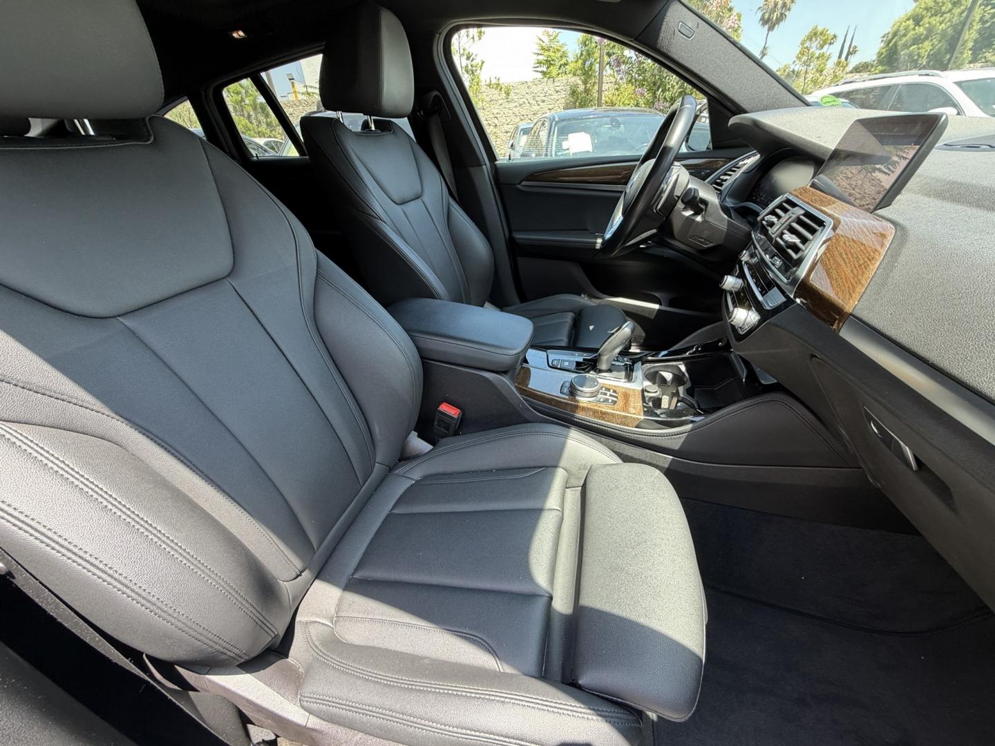 2020 Black /Black BMW X4 xDrive30i (5UX2V1C09LL) with an 2.0L L4 DOHC 16V engine, 8A transmission, located at 30 S. Berkeley Avenue, Pasadena, CA, 91107, (626) 248-7567, 34.145447, -118.109398 - # 2020 BMW X4 xDrive30i for Sale in Pasadena, CA – Buy Here Pay Here Financing Available If you're looking for a luxury SUV that delivers sporty performance, premium comfort, advanced technology, and head-turning style, this 2020 BMW X4 xDrive30i is an outstanding choice. Available now at Crown- Photo#12