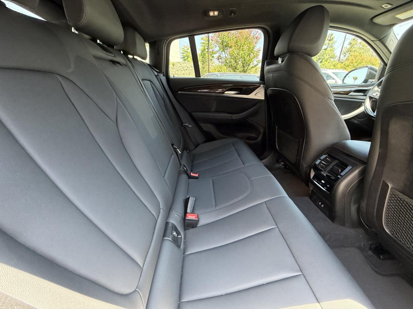 2020 Black /Black BMW X4 xDrive30i (5UX2V1C09LL) with an 2.0L L4 DOHC 16V engine, 8A transmission, located at 30 S. Berkeley Avenue, Pasadena, CA, 91107, (626) 248-7567, 34.145447, -118.109398 - # 2020 BMW X4 xDrive30i for Sale in Pasadena, CA – Buy Here Pay Here Financing Available If you're looking for a luxury SUV that delivers sporty performance, premium comfort, advanced technology, and head-turning style, this 2020 BMW X4 xDrive30i is an outstanding choice. Available now at Crown- Photo#16