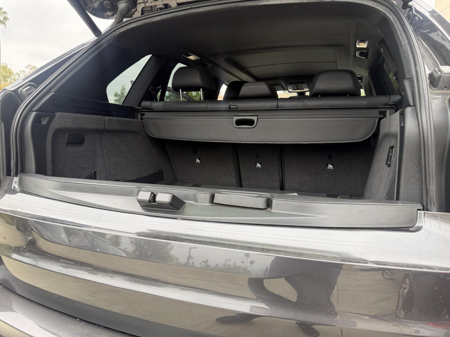 2017 Space Gray Metallic /Black BMW X5 sDrive35i (5UXKR2C35H0) with an 3.0L L6 DOHC 24V engine, 8A transmission, located at 30 S. Berkeley Avenue, Pasadena, CA, 91107, (626) 248-7567, 34.145447, -118.109398 - 2017 BMW X5 xDrive35i for Sale in Pasadena CA – Buy Here Pay Here BMW Financing – Bad Credit Auto Loans – In-House Financing Available Looking for a 2017 BMW X5 for sale in Pasadena, California? Crown City Motors is proud to offer this beautiful 2017 BMW X5 xDrive35i luxury SUV with easy fi- Photo#9