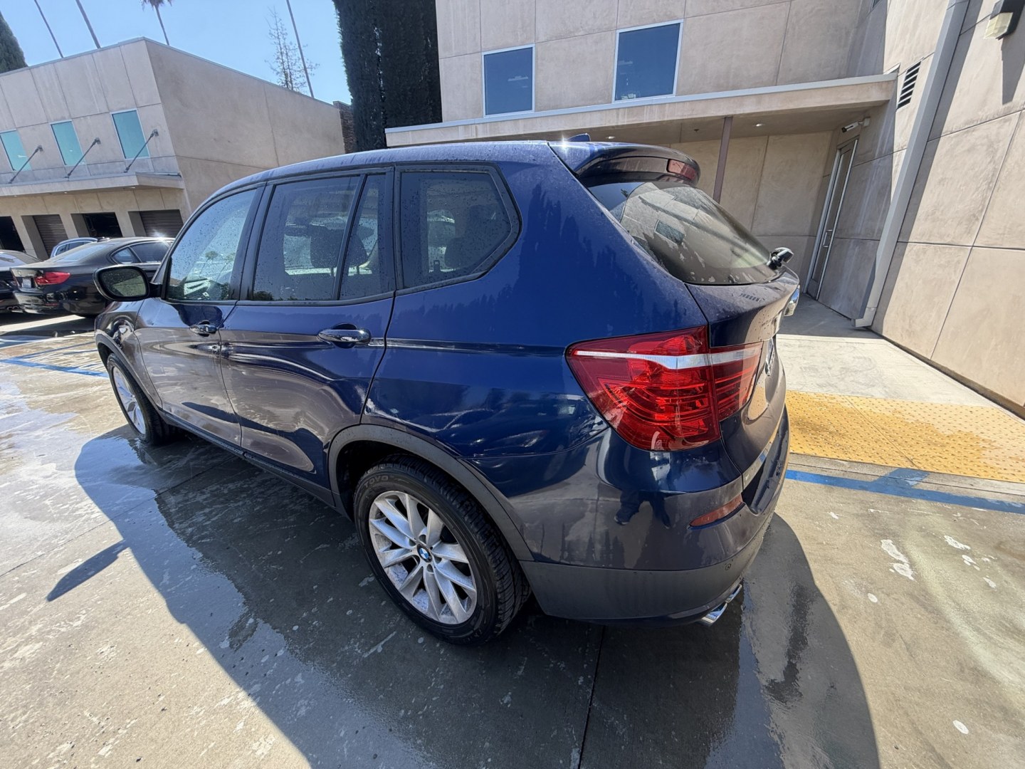 2014 BMW X3 xDrive28i (5UXWX9C5XE0) with an 2.0L L4 DOHC 16V engine, 8-Speed Automatic transmission, located at 30 S. Berkeley Avenue, Pasadena, CA, 91107, (626) 248-7567, 34.145447, -118.109398 - Crown City Motors is a used “Buy Here Pay Here” car dealer in Pasadena CA. “Buy Here Pay Here” financing, means that when you purchase your vehicle from our dealership, that you make the payments to the dealership as well. We do not need the banks approval to get you approved for a used auto- Photo#6