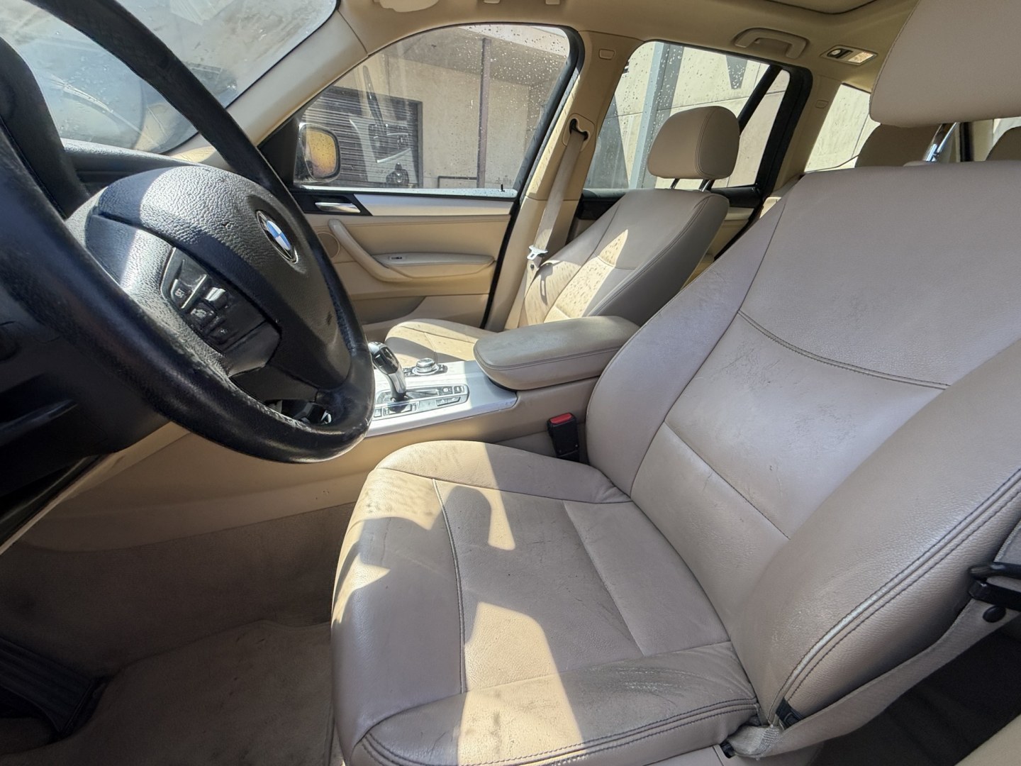 2014 BMW X3 xDrive28i (5UXWX9C5XE0) with an 2.0L L4 DOHC 16V engine, 8-Speed Automatic transmission, located at 30 S. Berkeley Avenue, Pasadena, CA, 91107, (626) 248-7567, 34.145447, -118.109398 - Crown City Motors is a used “Buy Here Pay Here” car dealer in Pasadena CA. “Buy Here Pay Here” financing, means that when you purchase your vehicle from our dealership, that you make the payments to the dealership as well. We do not need the banks approval to get you approved for a used auto- Photo#9