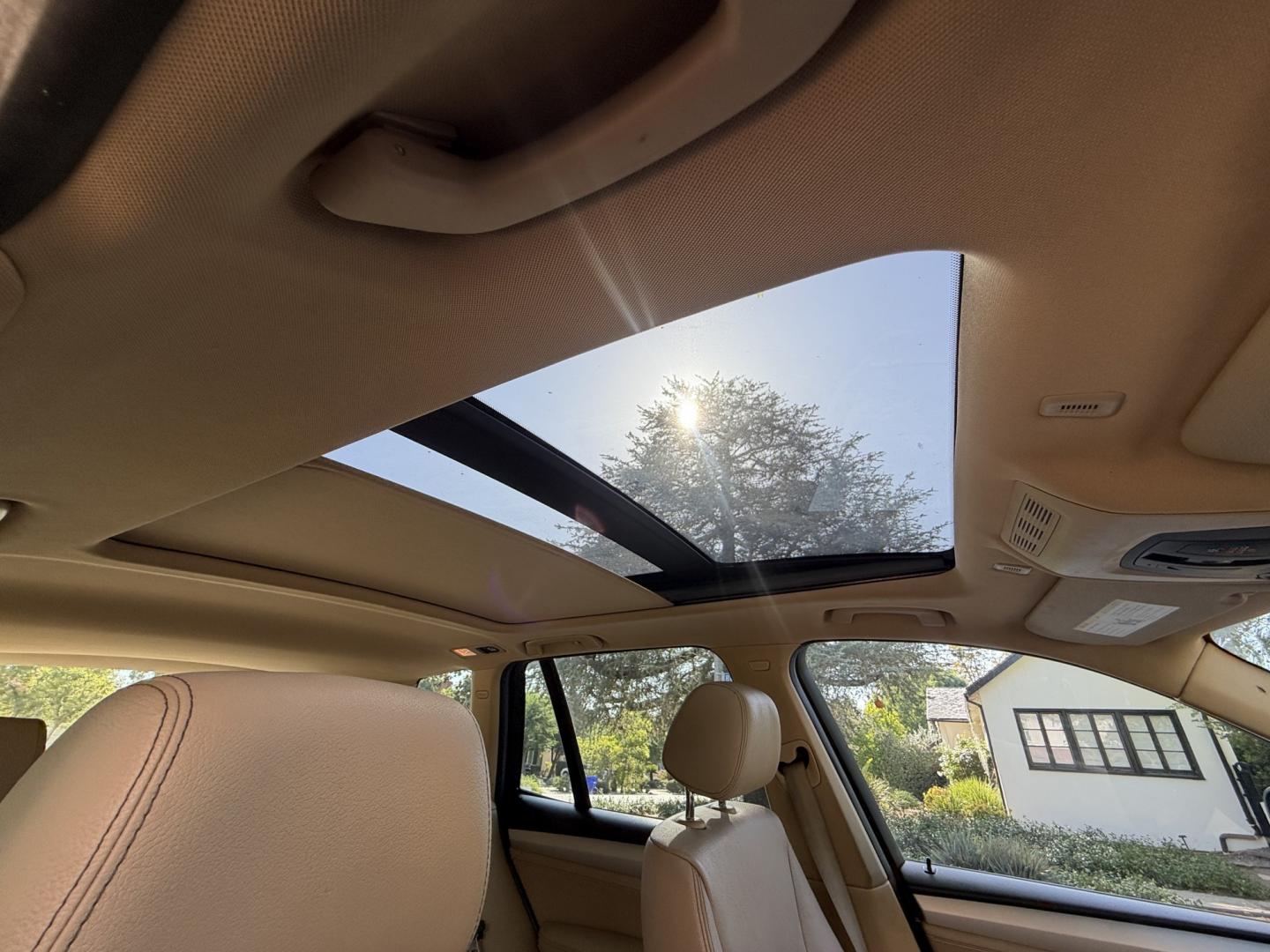 2014 BMW X3 xDrive28i (5UXWX9C5XE0) with an 2.0L L4 DOHC 16V engine, 8-Speed Automatic transmission, located at 30 S. Berkeley Avenue, Pasadena, CA, 91107, (626) 248-7567, 34.145447, -118.109398 - Crown City Motors is a used “Buy Here Pay Here” car dealer in Pasadena CA. “Buy Here Pay Here” financing, means that when you purchase your vehicle from our dealership, that you make the payments to the dealership as well. We do not need the banks approval to get you approved for a used auto- Photo#17