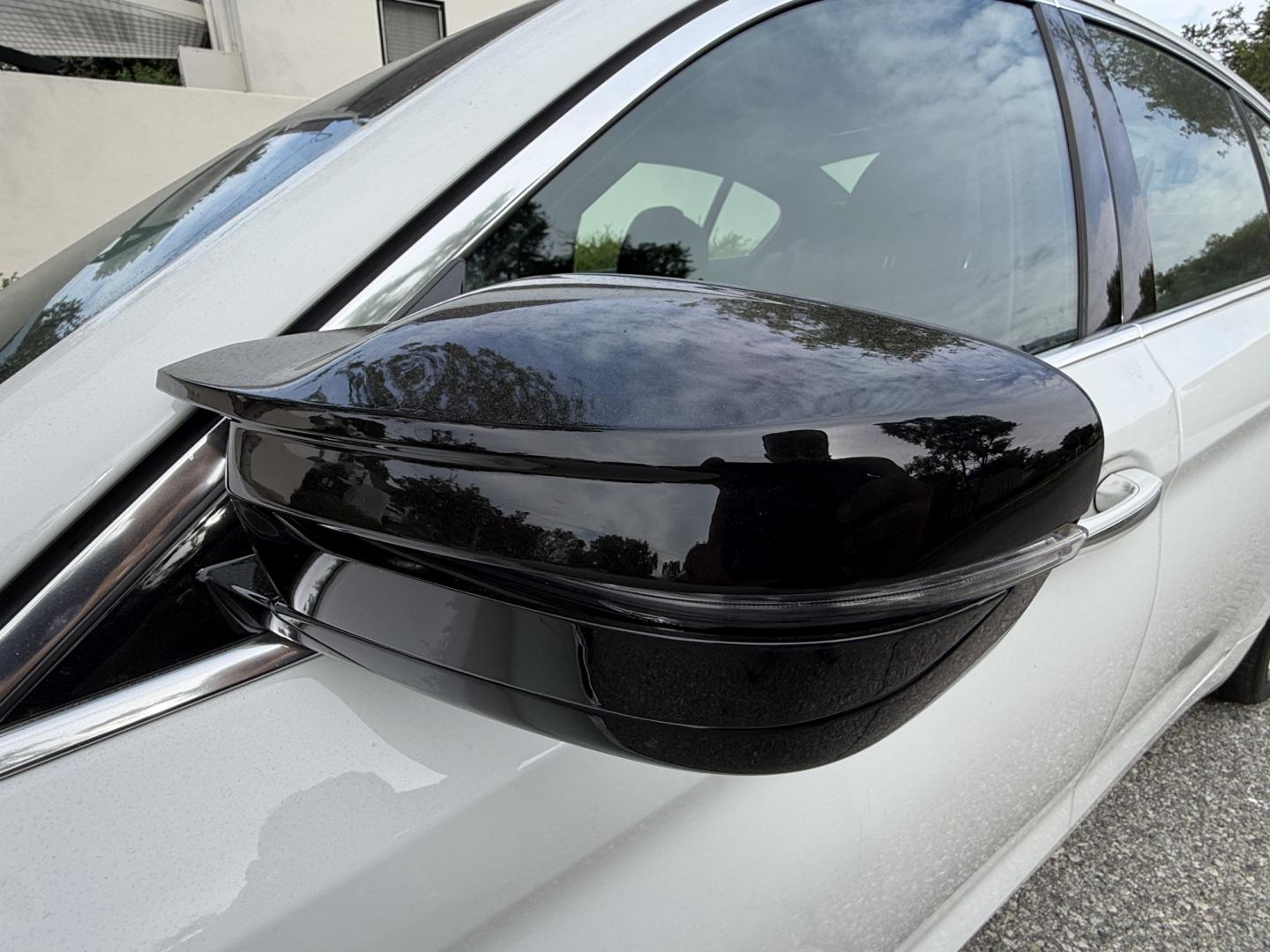 2018 Alpine White /Black BMW 5-Series 530i (WBAJA5C52JW) with an 2.0L L4 DOHC 16V TURBO engine, 8A transmission, located at 30 S. Berkeley Avenue, Pasadena, CA, 91107, (626) 248-7567, 34.145447, -118.109398 - DEALER IDENTIFIER: Crown City Motors Sales | Buy Here Pay Here Pasadena TARGET REGIONS: Pasadena, San Gabriel Valley, Riverside, San Bernardino FINANCING SPECIALTY: Subprime Auto Lending, In-House Financing, Bad Credit Car Loans CA VEHICLE: 2018 BMW 530i Sedan (VIN: WBAJA5C52JWA36325) 2018 BMW- Photo#8