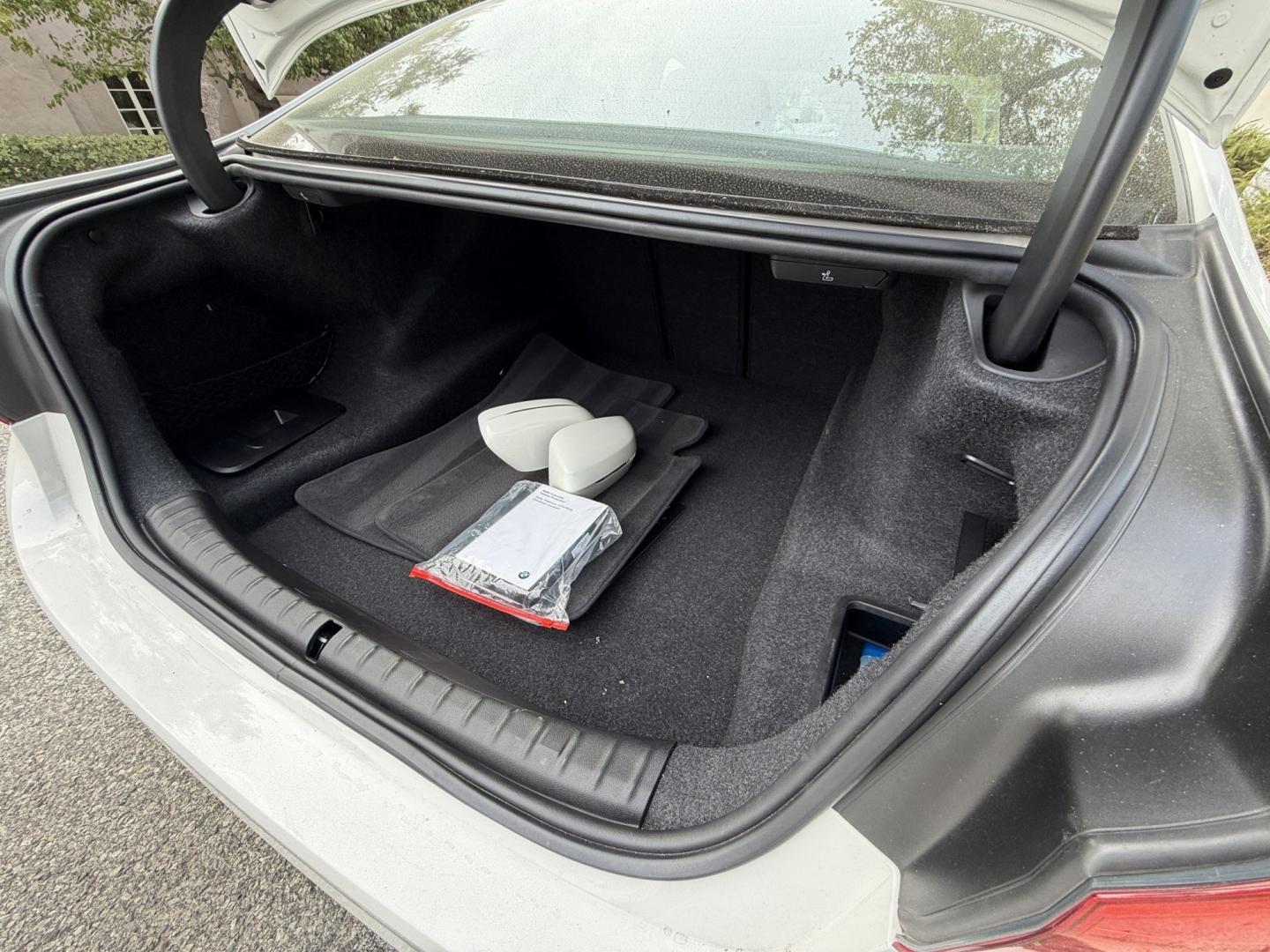 2018 Alpine White /Black BMW 5-Series 530i (WBAJA5C52JW) with an 2.0L L4 DOHC 16V TURBO engine, 8A transmission, located at 30 S. Berkeley Avenue, Pasadena, CA, 91107, (626) 248-7567, 34.145447, -118.109398 - DEALER IDENTIFIER: Crown City Motors Sales | Buy Here Pay Here Pasadena TARGET REGIONS: Pasadena, San Gabriel Valley, Riverside, San Bernardino FINANCING SPECIALTY: Subprime Auto Lending, In-House Financing, Bad Credit Car Loans CA VEHICLE: 2018 BMW 530i Sedan (VIN: WBAJA5C52JWA36325) 2018 BMW- Photo#24
