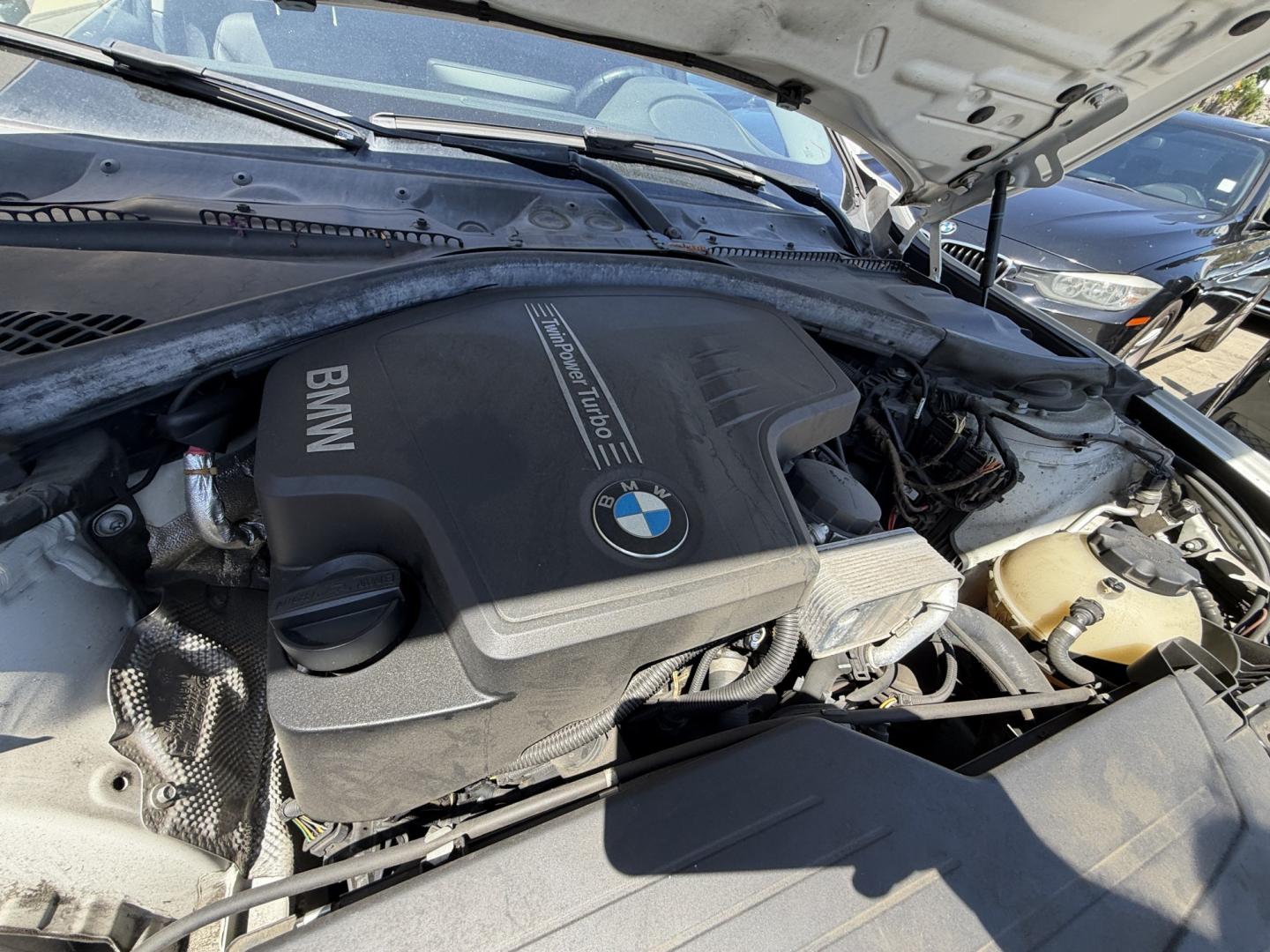2014 Alpine White /Black BMW 3-Series 328i Sedan (WBA3C1C56EK) with an 2.0L L4 DOHC 16V engine, Automatic transmission, located at 30 S. Berkeley Avenue, Pasadena, CA, 91107, (626) 248-7567, 34.145447, -118.109398 - DEALER IDENTIFIER: Crown City Motors Sales | Buy Here Pay Here Pasadena TARGET REGIONS: Pasadena, San Gabriel Valley, Riverside, San Bernardino FINANCING SPECIALTY: Subprime Auto Lending, In-House Financing, Bad Credit Car Loans CA VEHICLE: 2014 BMW 320i Sedan (VIN: WBA3C1C56EK105247) 2014 BMW- Photo#20