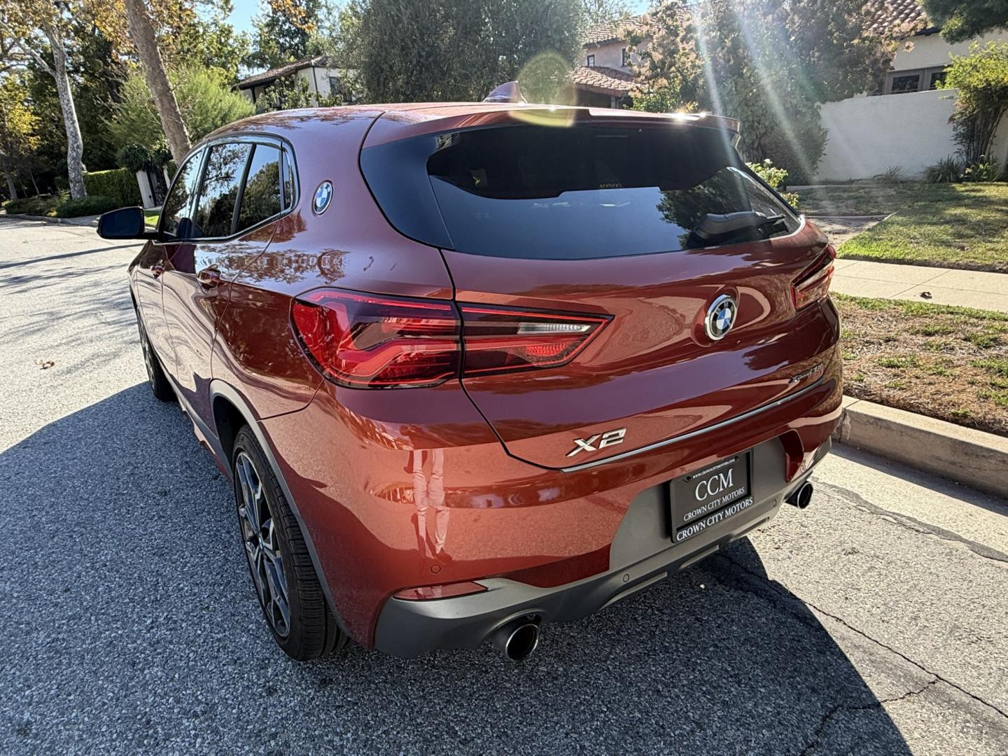 2018 /Sunset Orange Metallic BMW X2 xDrive28i (WBXYJ5C39JE) with an 2.0L L4 DOHC 16V engine, 8A transmission, located at 30 S. Berkeley Avenue, Pasadena, CA, 91107, (626) 248-7567, 34.145447, -118.109398 - DEALER IDENTIFIER: Crown City Motors Sales | Buy Here Pay Here Pasadena TARGET REGIONS: Pasadena, San Gabriel Valley, Riverside, San Bernardino FINANCING SPECIALTY: Subprime Auto Lending, In-House Financing, Bad Credit Car Loans CA VEHICLE: 2018 BMW X3 xDrive30i AWD SAV (VIN: WBXYJ5C39JEB19193)- Photo#4