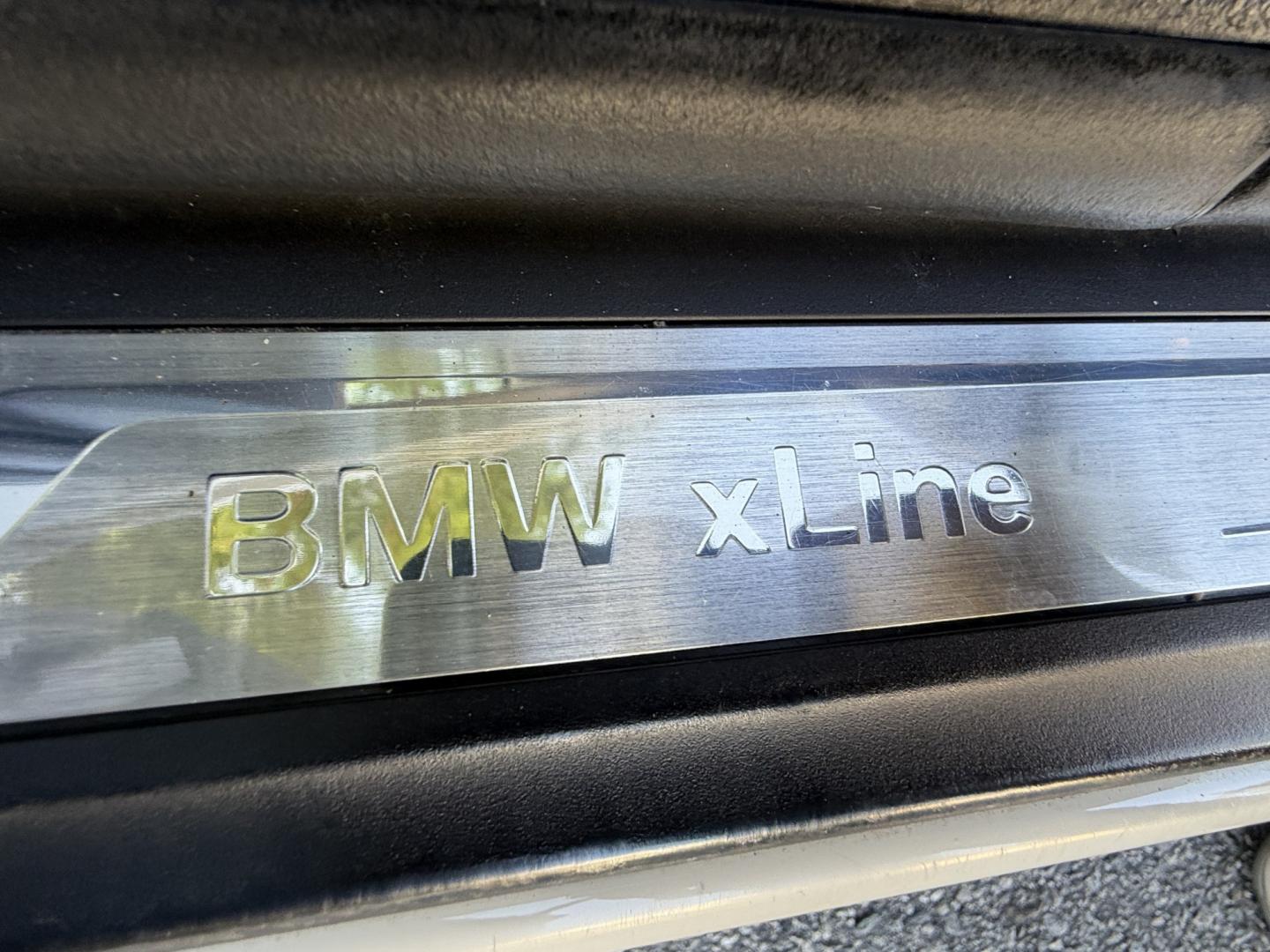 2015 BMW X3 xDrive28i (5UXWX9C5XF0) with an 2.0L L4 DOHC 16V engine, 8-Speed Automatic transmission, located at 30 S. Berkeley Avenue, Pasadena, CA, 91107, (626) 248-7567, 34.145447, -118.109398- Photo#11