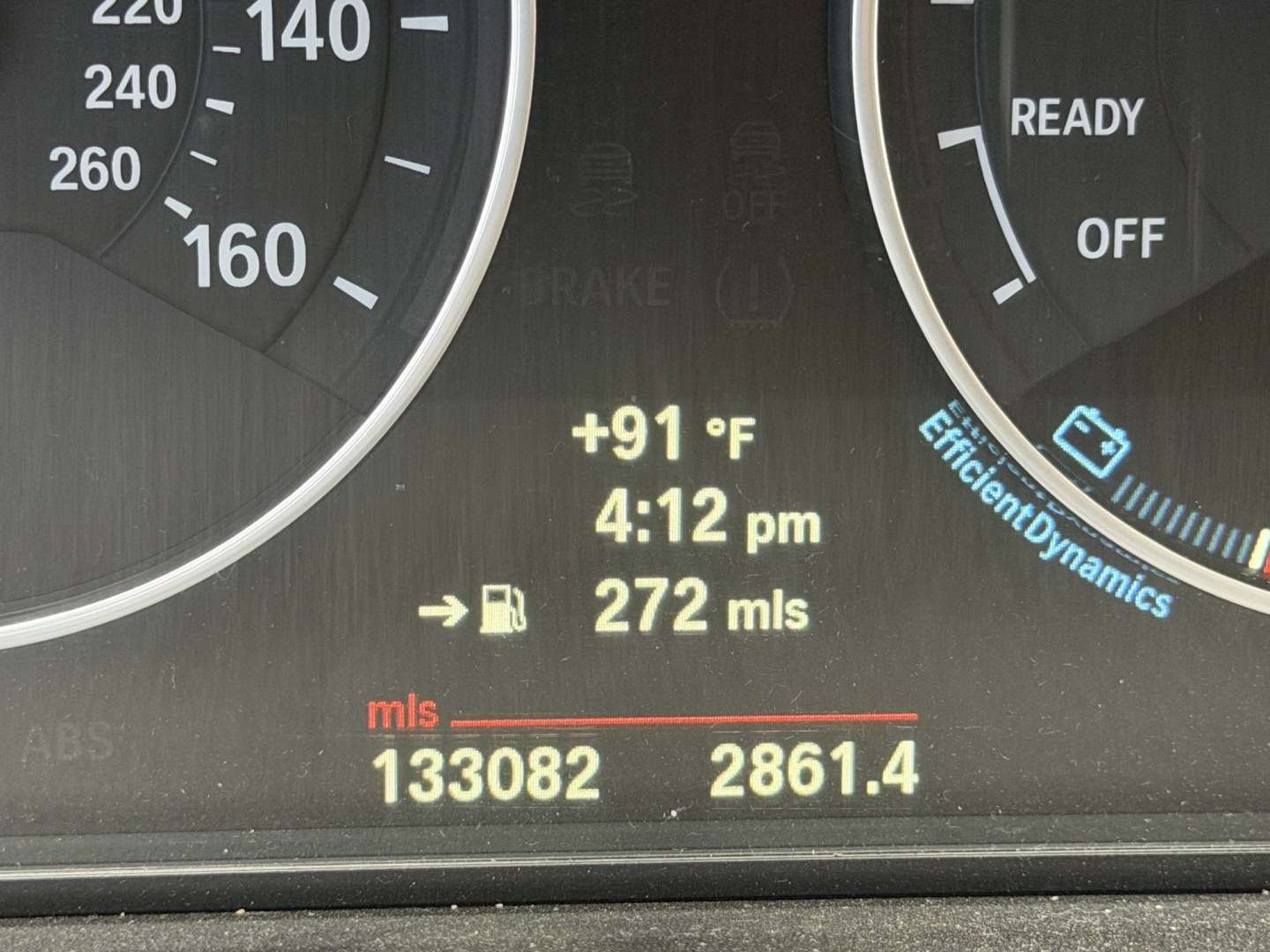2013 Alpine White /Black BMW 3-Series 328i Sedan (WBA3C1C56DF) with an 2.0L L4 DOHC 16V engine, located at 30 S. Berkeley Avenue, Pasadena, CA, 91107, (626) 248-7567, 34.145447, -118.109398- Photo#3