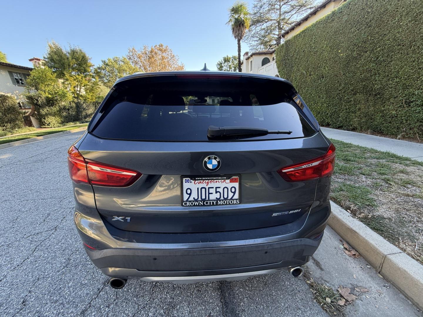 2020 Gray metallic /Black BMW X1 sDrive28i (WBXJG7C09L5) with an 2.0L L4 DOHC 16V engine, 8A transmission, located at 30 S. Berkeley Avenue, Pasadena, CA, 91107, (626) 248-7567, 34.145447, -118.109398- Photo#3